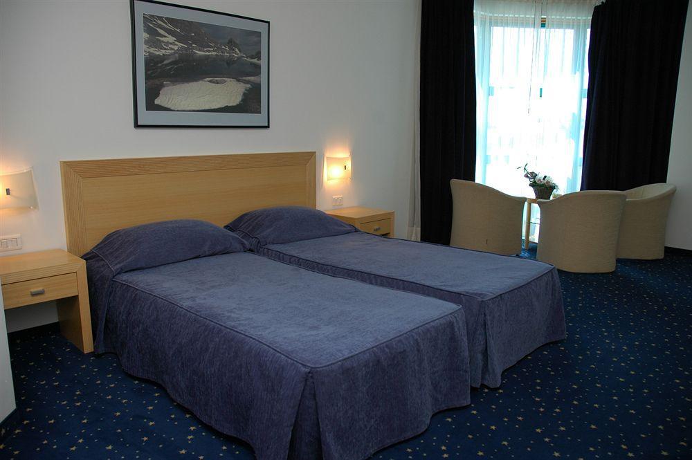 Hotel Blue Star 4*