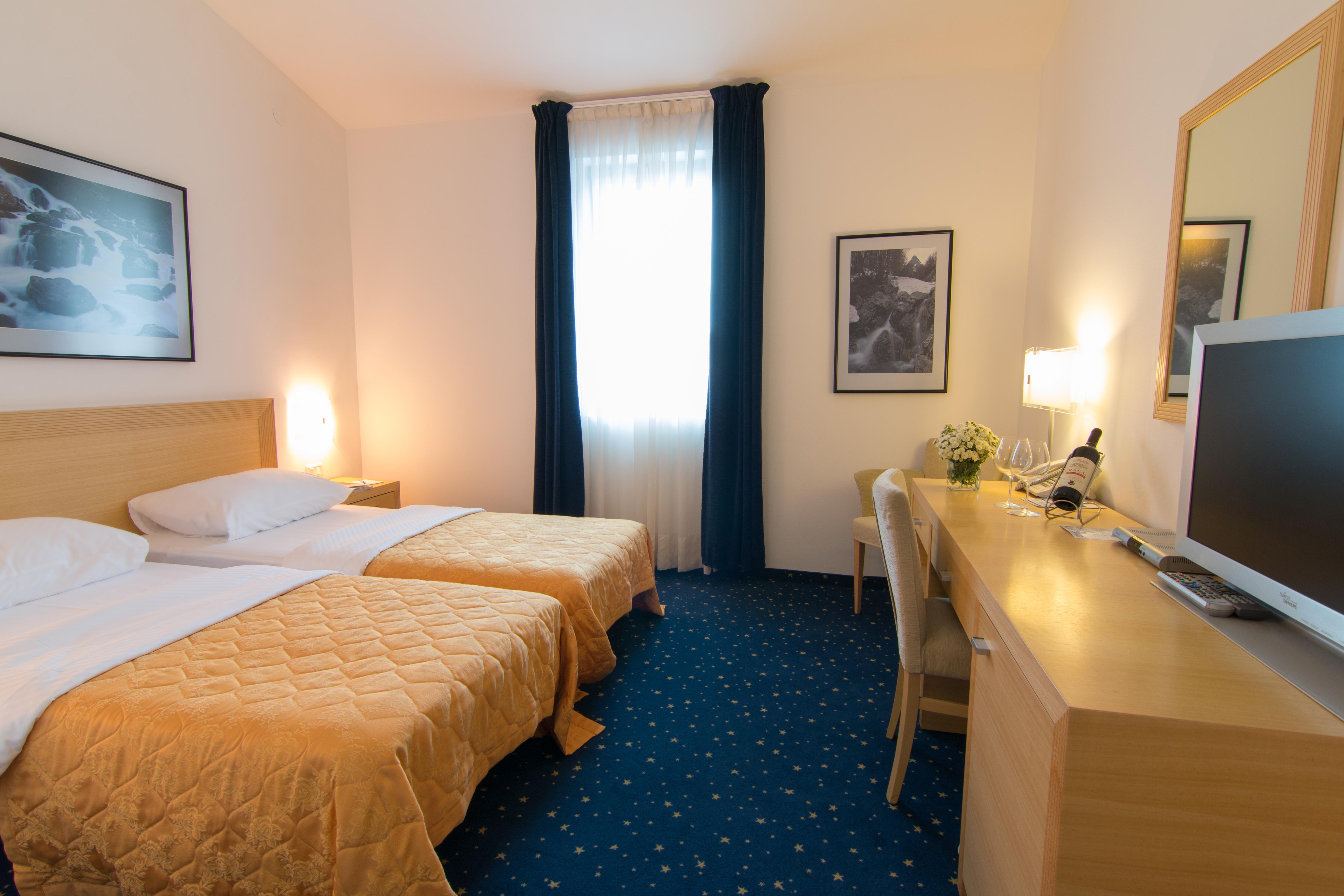 Blue Star 4*