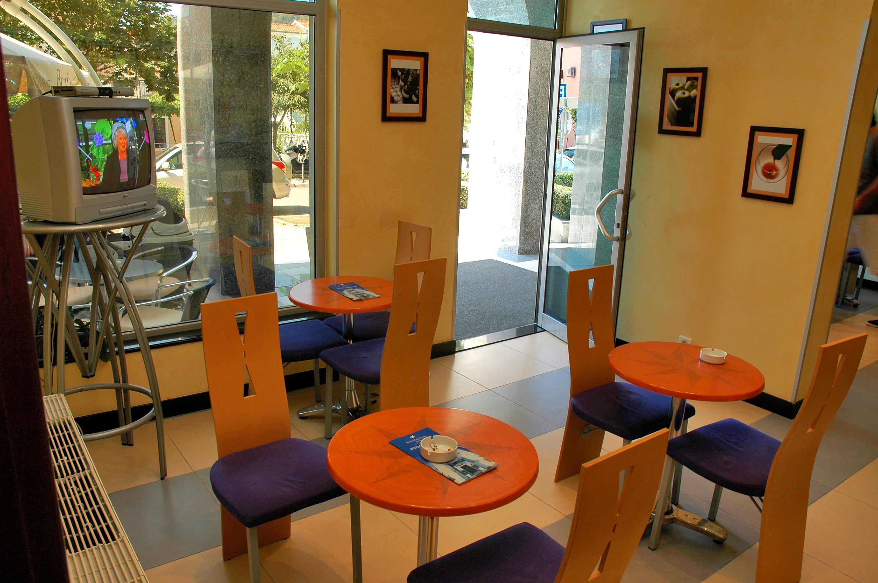 Hotel Blue Star